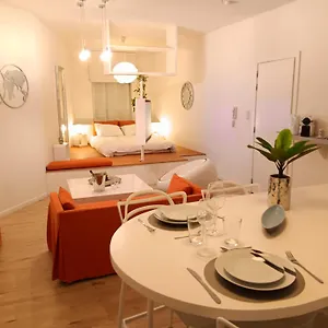 The Luxury White Charleroi