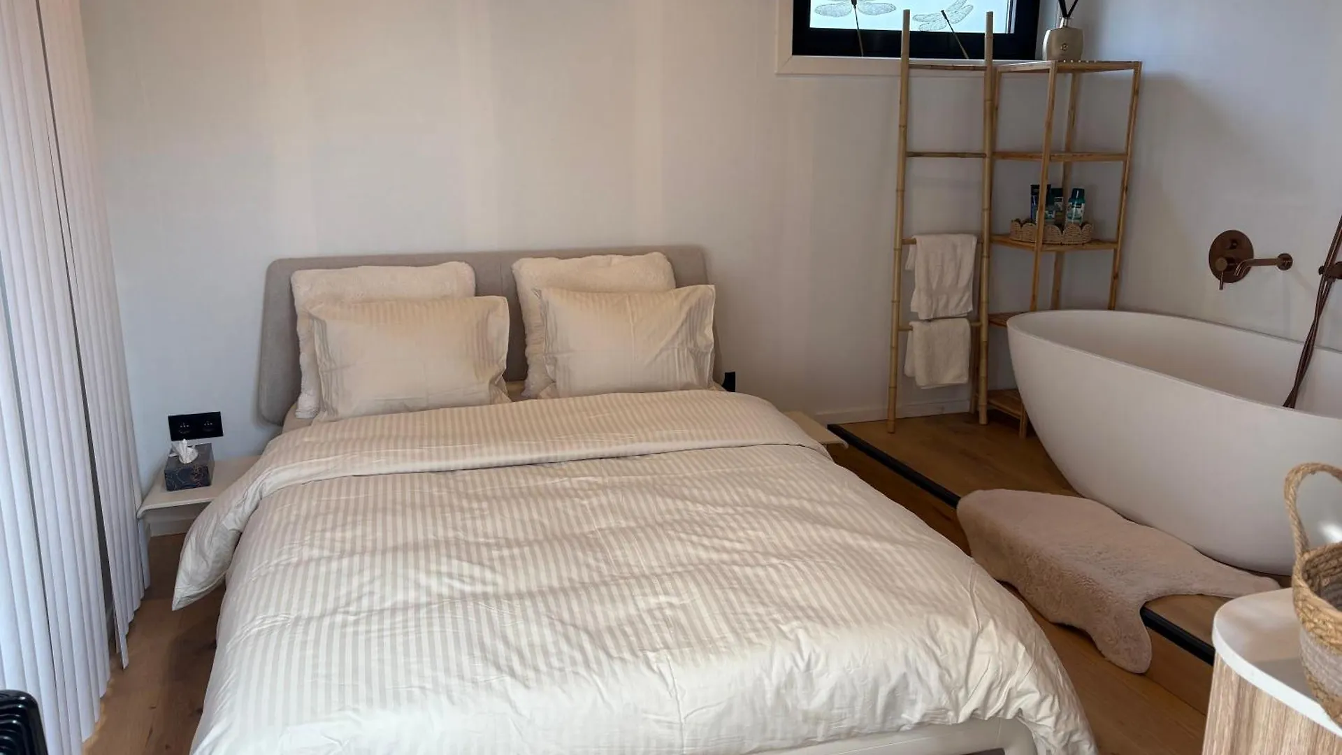 Efes Home ヘント ホームステイ